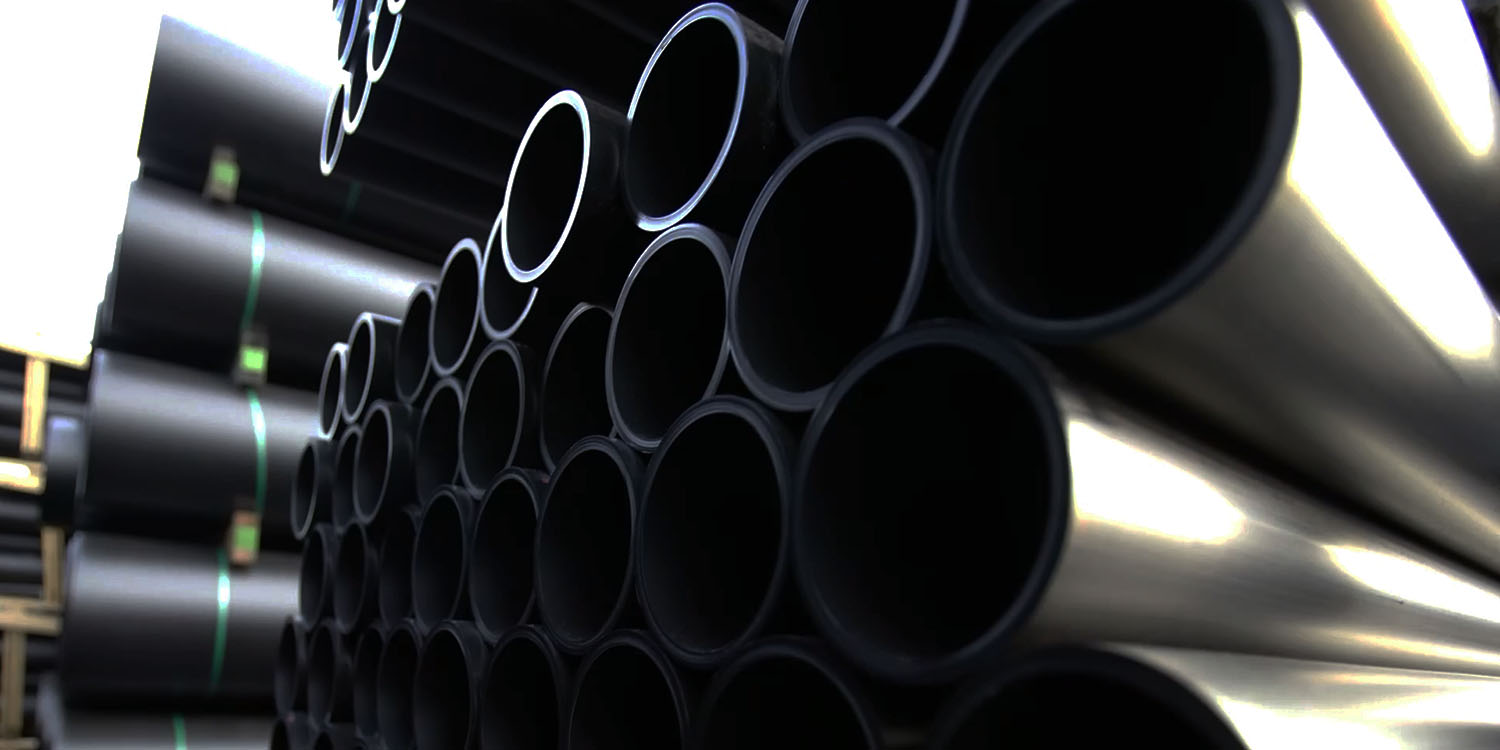 Сравнение ПНД и металлических труб для защиты кабелей: Преимущества и недостатки ПНД 100 мм