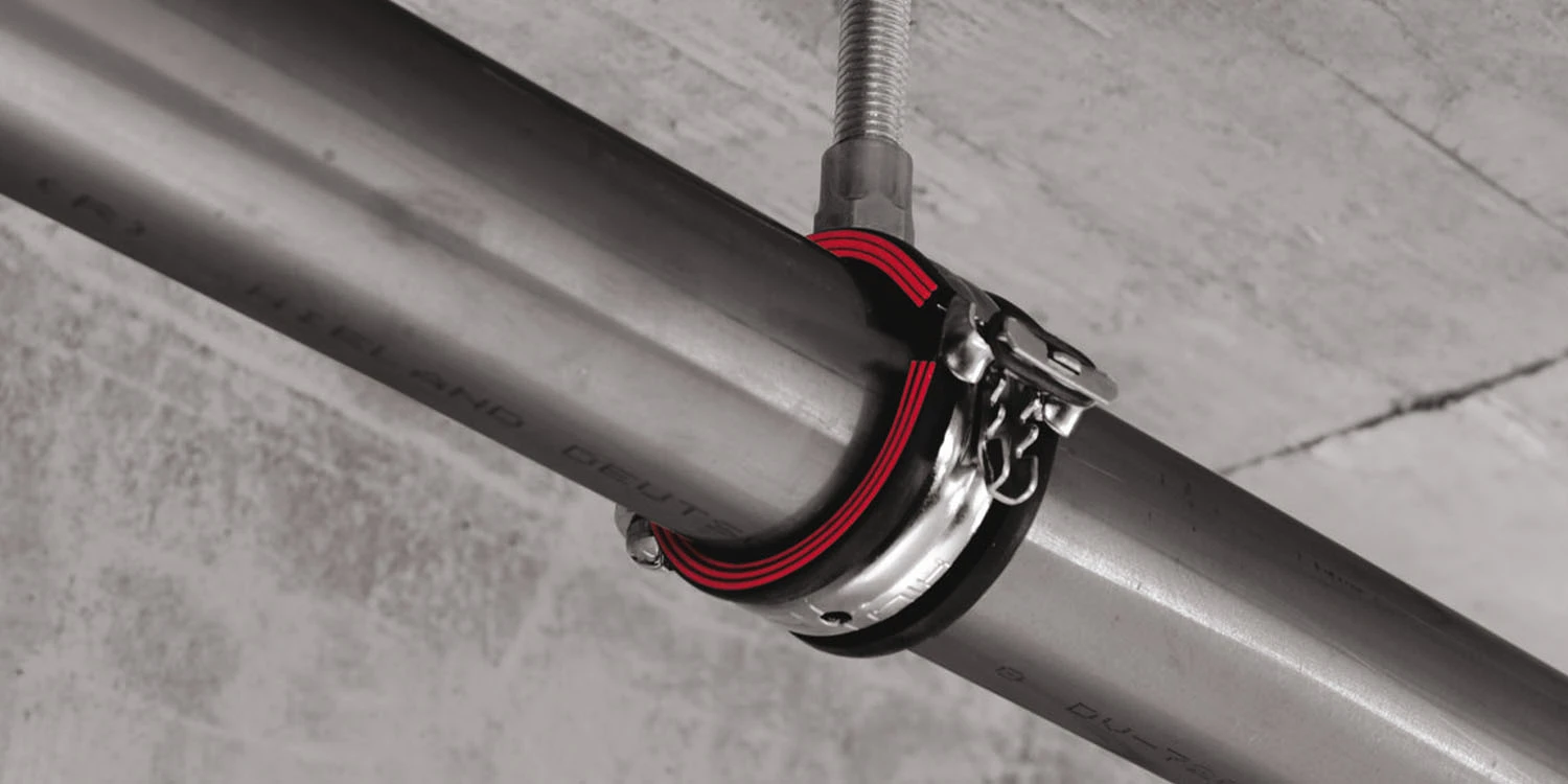 Как крепить ПНД трубы 100 мм для кабелей: Надежные способы фиксации на стенах, в земле и на опорах